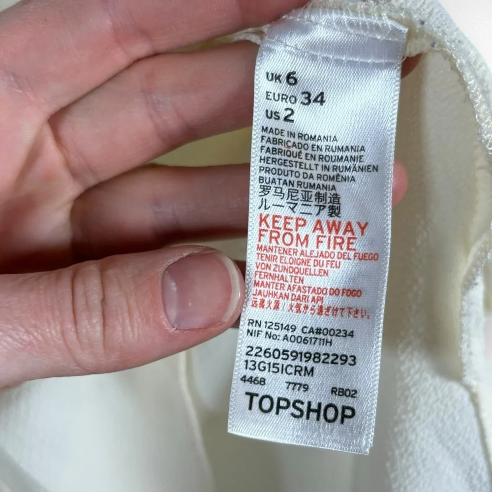 Topshop Blouse Size Xs Cream Vneck Office Minimalist Business Neutral Oldmoney - Picture 8 of 9